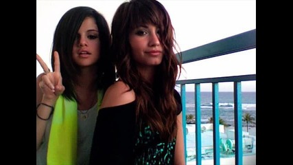 Selena Gomez & Demi Lovato Bff - Tell me something I dont know 