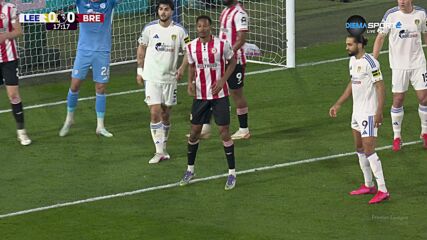 Leeds United vs. Brentford - 1st Half Highlights