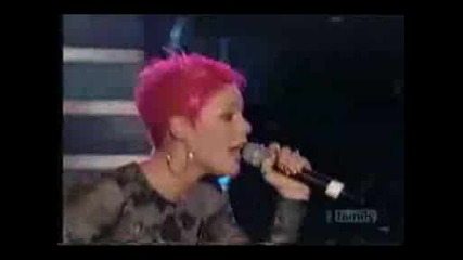 Pink - Stop Falling (превод)