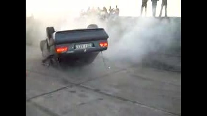 Bmw Прави Burnout