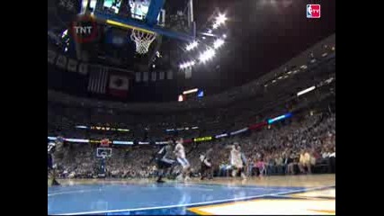 Carmelo Anthony adjusts for a sweet slam! 