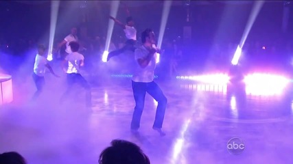 Christina Aguilera - Beautiful ( Dancing With The Stars Live ) 