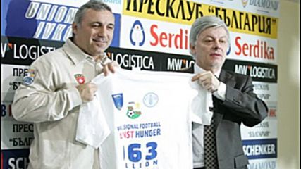 Валентин Михов