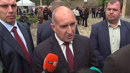 Румен Радев: Вчера предложих референдум, а не партия