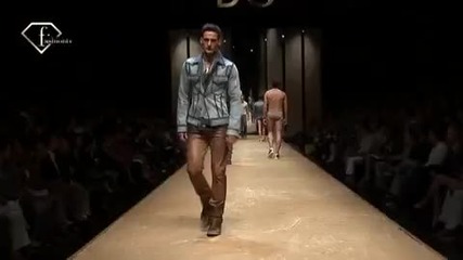 fashiontv Ftv.com - D&g Man S S 2010 Milan 