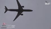Проблеми на „Хийтроу”: Самолети не успяват да кацнат на летището (ВИДЕО)