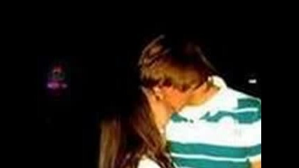 Miley Cyrus kissing Zac Efron on the lips