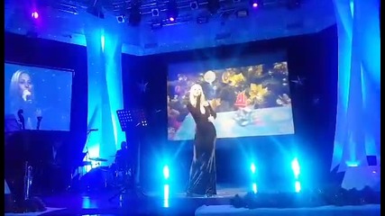 Даяна изпълнява Derniere Danse на Indila /коледен концерт/ 16.12.2015г.