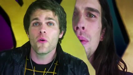 3oh!3 ft. Ke$ha - My First Kiss (официално видео) 