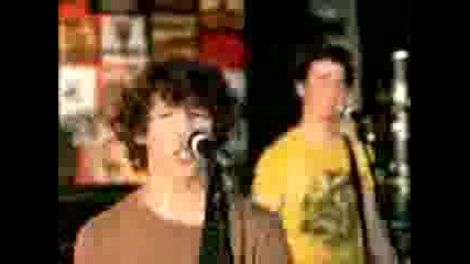 Jonas Brothers - Year 3000 - High Quality