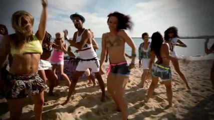 Страхотна! Loona - Vamos a la playa + Превод