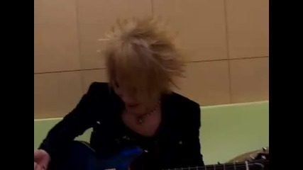 Rukis Red Muffler song