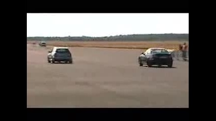 Audi Rs4 B5 vs Bmw M3 on Track 