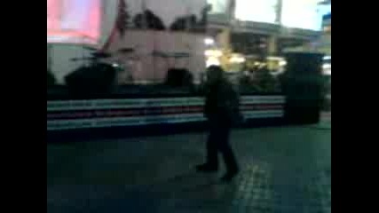 Пиян Клошар Танцува На Центъра Във Варна