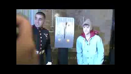 Biebs Lights the Empire State Building plus Interview