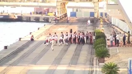 Вижте най-големия кораб в Черно море: "изумрудената принцеса" зае цялата Морска гара в Бургас
