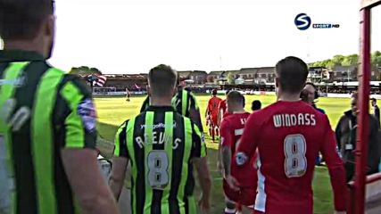В дома на Акрингтън Стенли в английската Лига 2