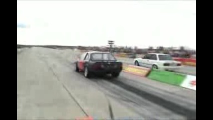 Bmw E30 M5 Vs. Bmw E30 2.5 Turbo Drag Race 1 4 Mile .flv