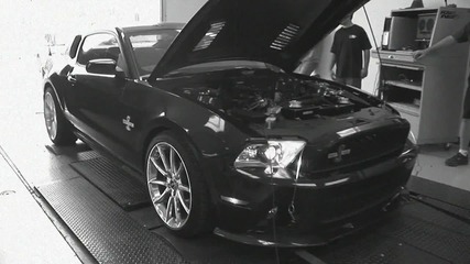 Godzilla Battles Super Snake! - Nissan Gtr Vs Shelby Gt500 Super Snake Drag Race 