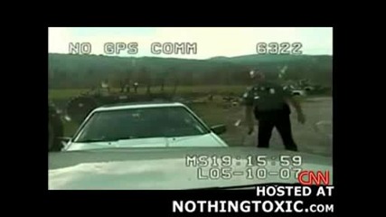 Човек убива полицай,  докато го дават по Tv !!!
