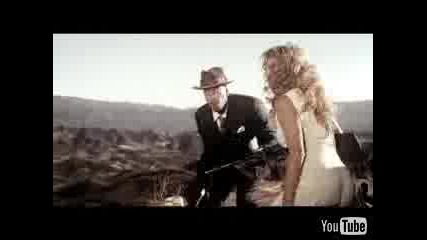 Fergie - Glamorous Closed Captioned