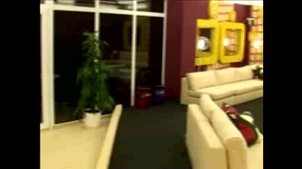 Big Brother 4 - Какво Прави Константин В Къщата