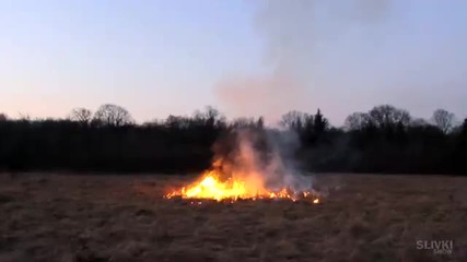 Ето какво става като се запалят 10 000 бенгалски огън
