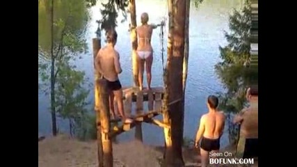 Щура Бабка Се Разби ! 