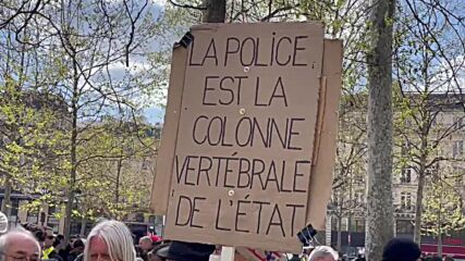 France: Hundreds protest against police brutality in Paris