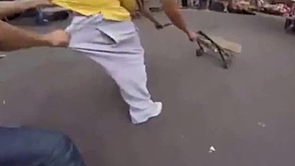Sokakta Insanlarin Donunu Indiren Adam Komik Sahne Film Yonetmen 2016 Hd