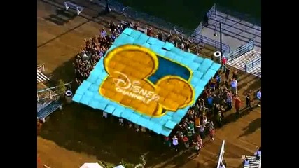 Sommer im Disney Channel mit den Zauberern vom Waverly Place 