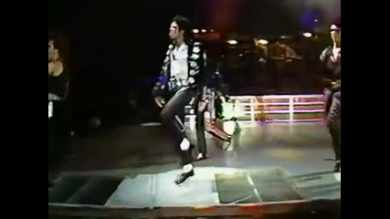 Michael Jackson - Wanna Be Startin' Somethin' ( Live At Wembley July 16, 1988 )