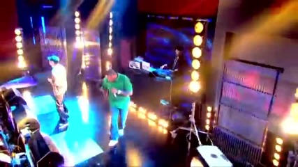 Eminem - Not Afraid { Live from Jonathan Ross }