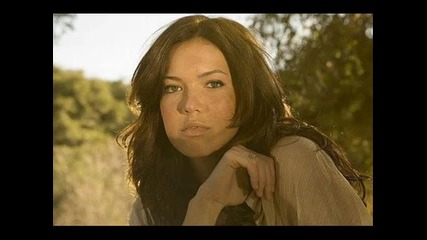 Mandy Moore - Looking Forward To Looking Back 