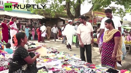 Indian Man Walks Backwards For 25 Years For World Peace