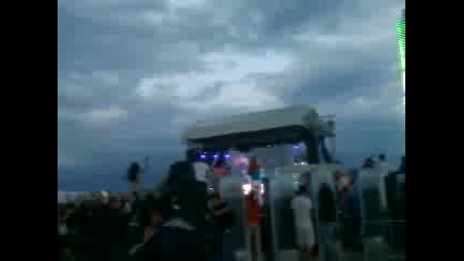 Armin van Buuren Cacao Beach 11 august 2011 / mobile video 10