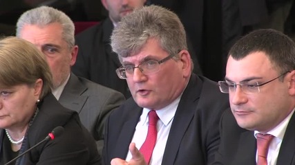 Божков: Да завърши процедурата по отнемане на лицензите на ЕРП-тата