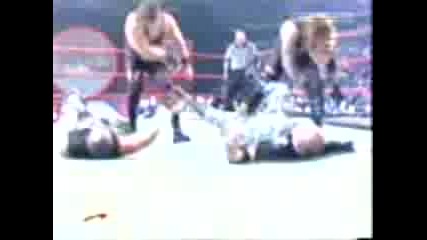 Wwe - Undertaker & Kane Задушаващо Тръшване