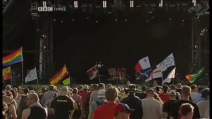 Garbage - Bad Boyfriend (live Glastonbury Festival 2005) 