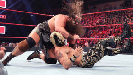The Viking Raiders destroy Lucha House Party: Raw, April 22, 2019