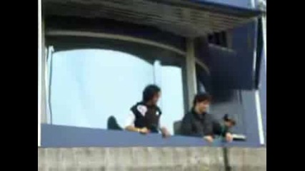 Poncho Y Ucker En El Hotel