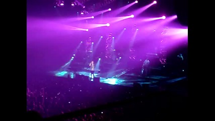 Kelly Clarkson That I Would Be Good & Use Somebody Live Wembley February 2010 