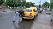 Две коли се удариха на пешеходна пътека в Казанлък