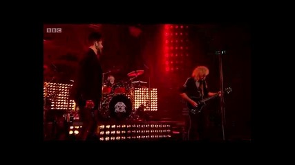 Queen ft Adam Lambert - Bohemian Rhapsody , Killer Queen - New Years Eve London 2014 - 2015