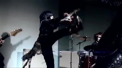 D=out - Sunrise Pv [hd]