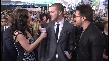 Mike Posner - 2010 Red Carpet Interview (american Music Awards) 