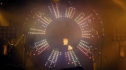 Sub Focus feat. Kenzie May - Falling Down [ H D ]