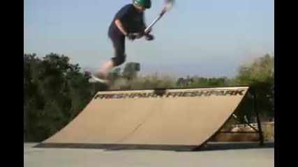 Scooter Tricks Dakota on Freshpark