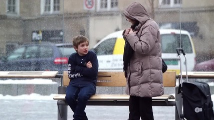 Би ли помогнал на дете в нужда?