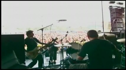 Rise Against - Behind Closed Doors [ високо качество ]